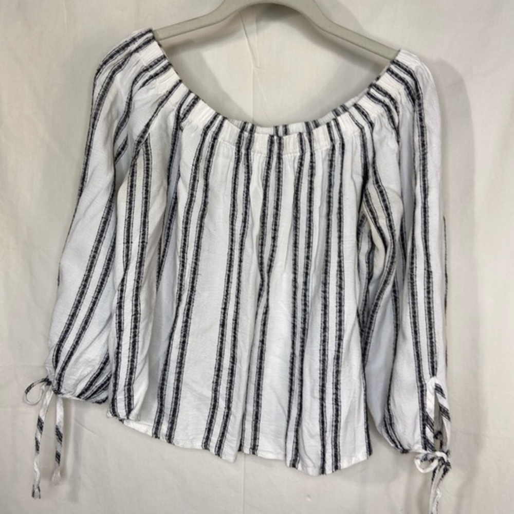Maven west, on or off shoulders, blouse sz S